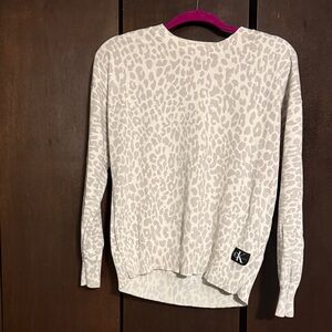 Calvin Klein Jeans White and Gray Patterned Sweater